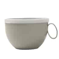 KUBEK Z POKRYWKĄ 0,5L BEŻOWY VK168006